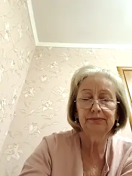 Snapshot of AlikaSwan5821 chatting on September 11, 7:47 pm AlikaSwan5821 online show from September 11, 7:47 pm