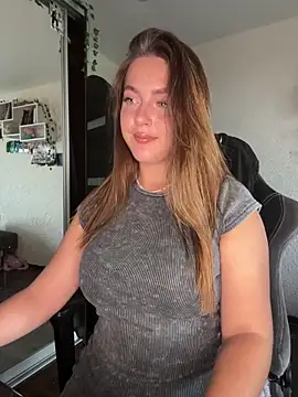 Snapshot of MikssMolly chatting on September 24, 7:18 am MikssMolly online show from September 24, 7:18 am