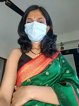 Shivani2002 online show from April 12, 10:40 am