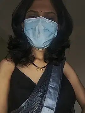 Shivani2002 online show from June 10, 3:17 am
