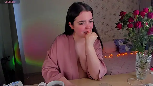 Alice next door online show from April 24, 12:30 pm