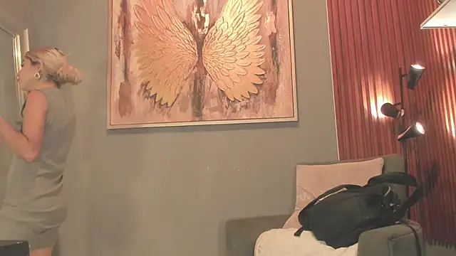 cinnia  online show from March 27, 11:22 am