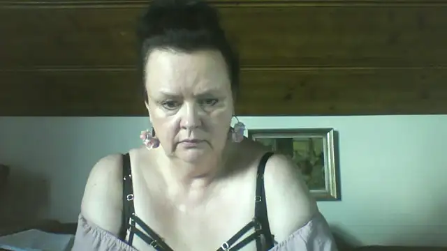 TiffanyMature online show from September 9, 3:12 pm