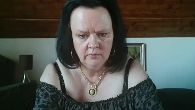 TiffanyMature online show from September 27, 8:43 am