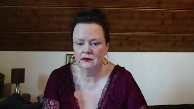 TiffanyMature online show from November 19, 8:25 am