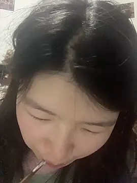 Snapshot of SSlady521 chatting on October 19, 7:49 pm SSlady521 online show from October 19, 7:49 pm