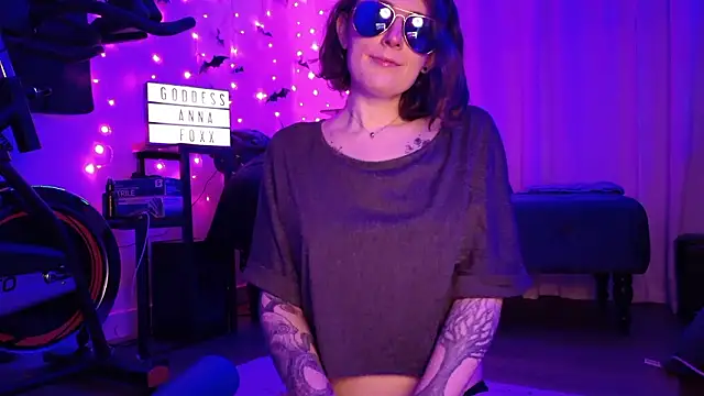 mistressannafoxx online show from February 1, 4:22 am