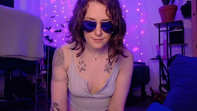 mistressannafoxx online show from April 26, 3:15 am