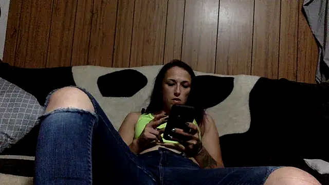 loveyourselfmore88 online show from September 15, 1:47 am