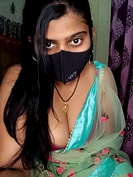 reena502 online show from April 8, 3:25 pm