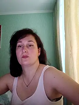 Amandda  online show from June 8, 4:19 pm