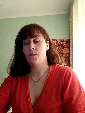 Amandda  online show from May 7, 1:48 pm