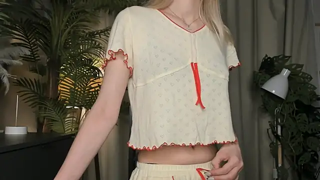 ChinBonnell online show from November 22, 6:05 am