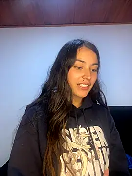 hotwife26 online show from November 21, 9:39 pm