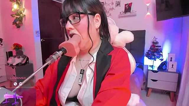 Fia   online show from November 6, 1:44 am