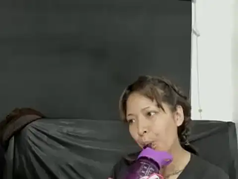 evelynesex online show from April 25, 3:31 am