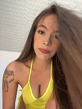 alysa g  online show from February 12, 9:27 pm