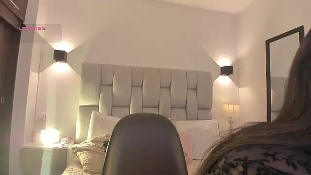 Seraphyne666 online show from April 26, 4:16 pm