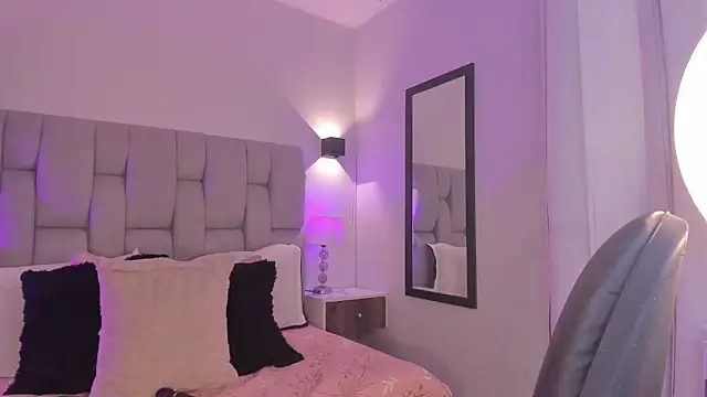 Seraphyne666 online show from April 14, 6:19 pm