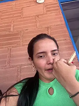 Mia jhoonson online show from April 22, 5:43 pm