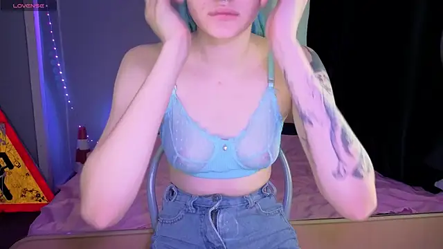 Elieiza xo online show from July 16, 9:03 am