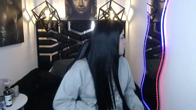 Natalie loffreda online show from April 21, 7:43 pm