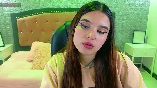 Natalie loffreda online show from December 15, 3:23 am