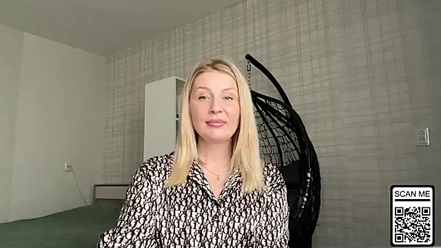 Blondie xoxoxo online show from April 25, 3:31 pm