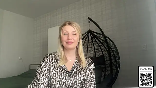 Blondie xoxoxo online show from April 23, 1:57 pm