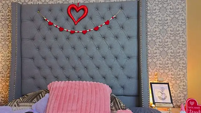 Abby roussee online show from February 10, 11:41 pm