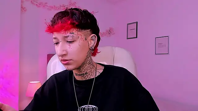 Luci Rose online show from June 11, 12:24 pm