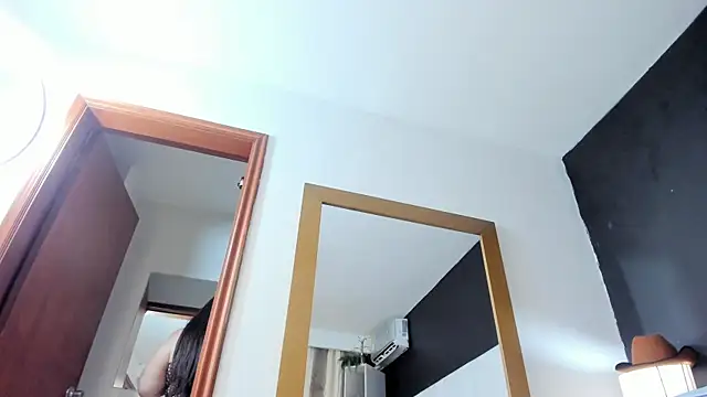 Tessa Sinclaire online show from July 8, 8:22 pm