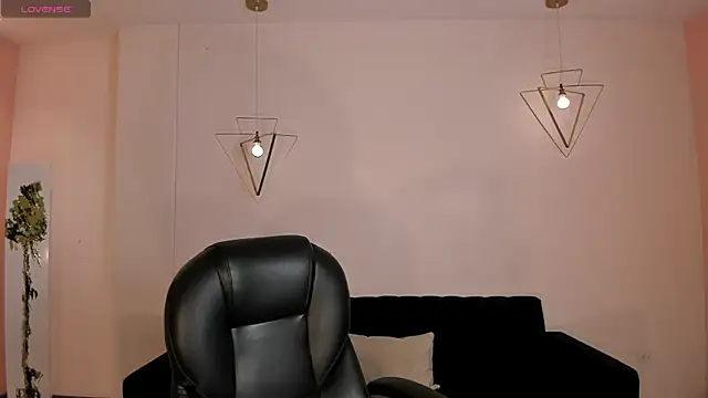 NataliaGaret online show from May 6, 9:57 am