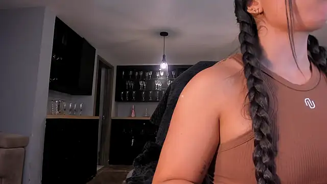 MilaColeman online show from March 16, 4:59 am