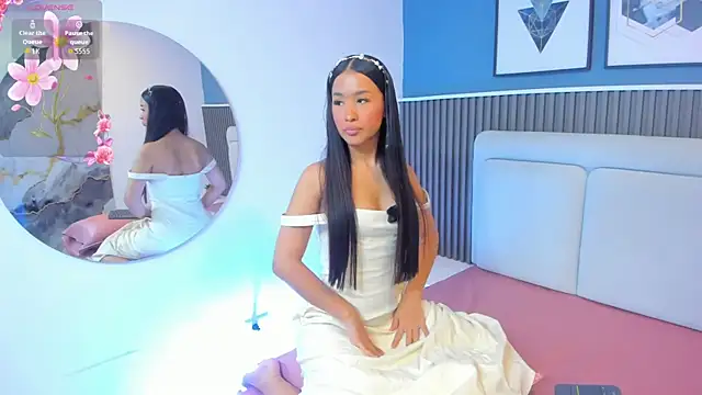 lily  star online show from April 20, 3:09 am