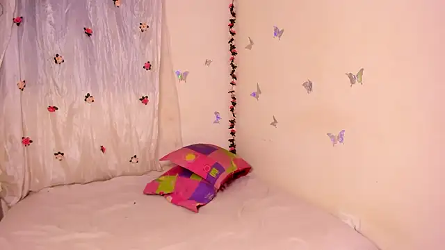 EVELYNN LUXX online show from April 25, 1:41 am