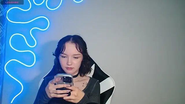 Snapshot of DemiWildcat chatting on September 28, 11:48 am DemiWildcat online show from September 28, 11:48 am