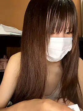 Snapshot of natsumiii chatting on September 27, 1:35 am natsumiii online show from September 27, 1:35 am