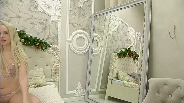 EllieFrosty  online show from December 20, 5:22 am