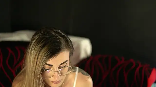 Tracyix online show from June 4, 9:19 pm