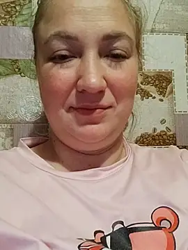 Kiss Eva online show from November 4, 9:53 pm