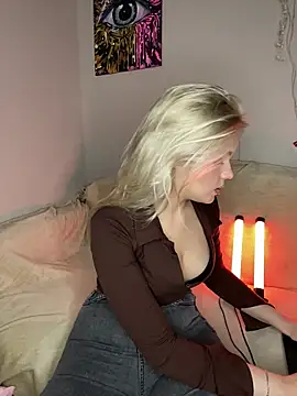 April Purr online show from April 23, 12:29 pm