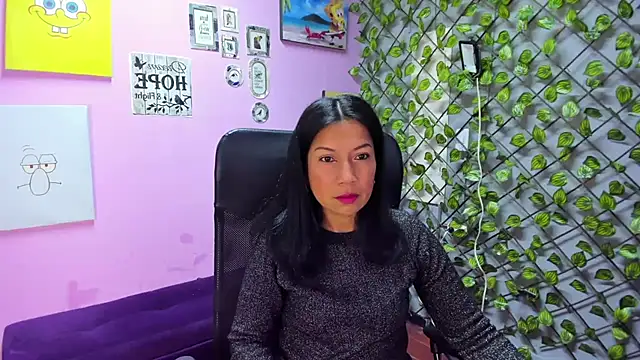 Megan Collinss  online show from January 13, 5:06 pm