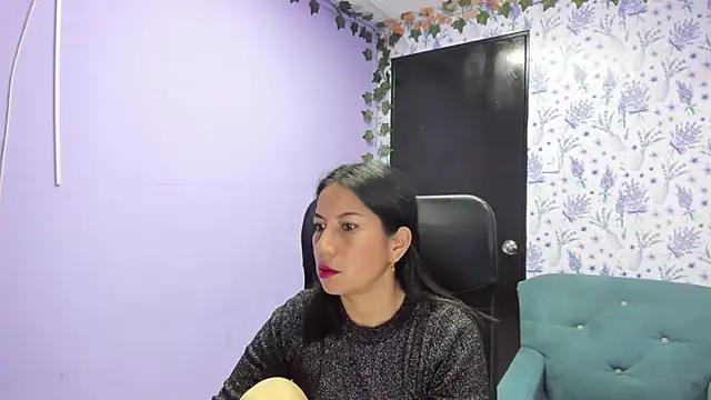 Megan Collinss  online show from November 20, 1:34 pm