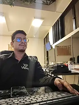 Juann-cock online show from July 17, 6:40 am