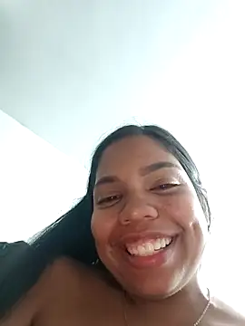 Snapshot of CloeeHills_ chatting on October 17, 3:10 am CloeeHills online show from October 17, 3:10 am