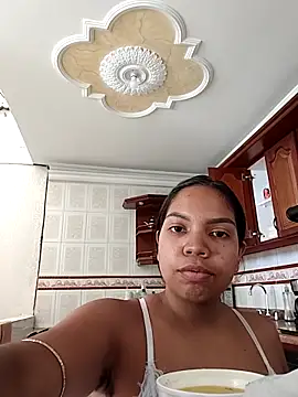 Snapshot of CloeeHills_ chatting on October 3, 5:18 pm CloeeHills online show from October 3, 5:18 pm