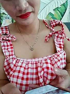 Snapshot of Maybe_sexy chatting on September 19, 1:37 am Maybe sexy online show from September 19, 1:37 am