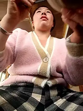 quynhkoolbae online show from March 2, 7:09 am