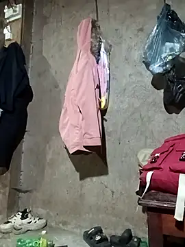 quynhkoolbae online show from April 24, 1:03 pm